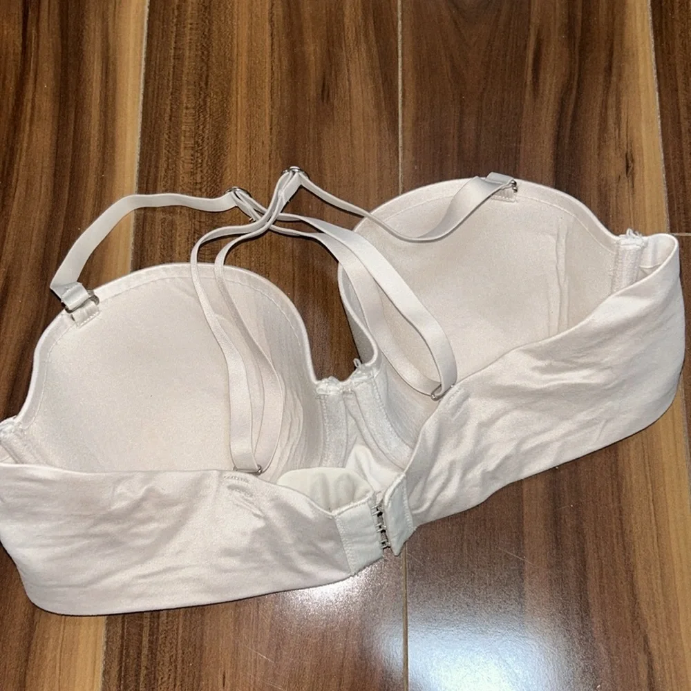 32C aerie Sunnie strapless multiway bra